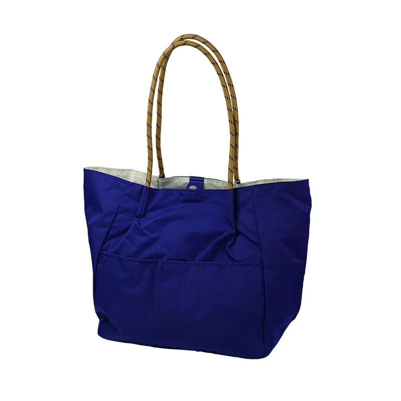 Who Are Daily Shoulder Bag Suitable For